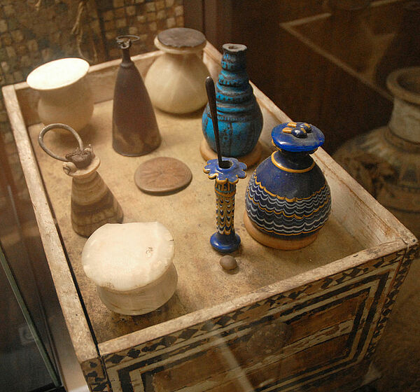Behälter für Duftöle in Ägypten