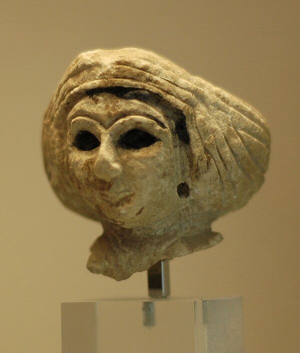 Frauenkopf aus Mesopotmaien