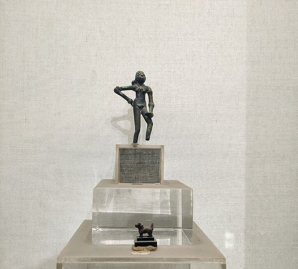 Tanzendes Mädchen Das tanzende Mädchen als Bronzefigur