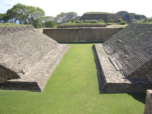 Ballspielplatz in Mesoamerika